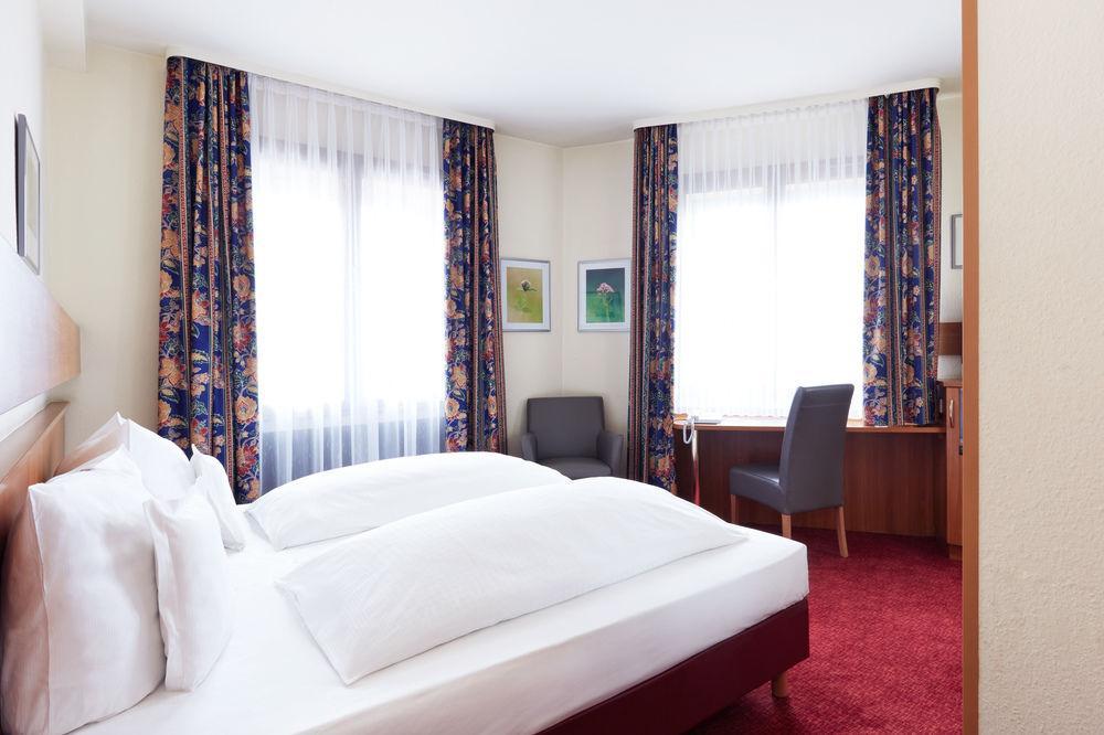 Doria Hotel Dusseldorf Luaran gambar