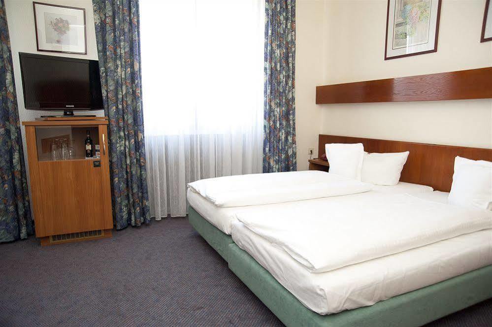 Doria Hotel Dusseldorf Luaran gambar