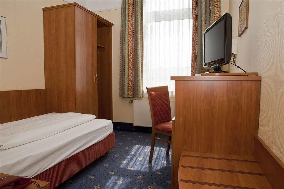 Doria Hotel Dusseldorf Luaran gambar