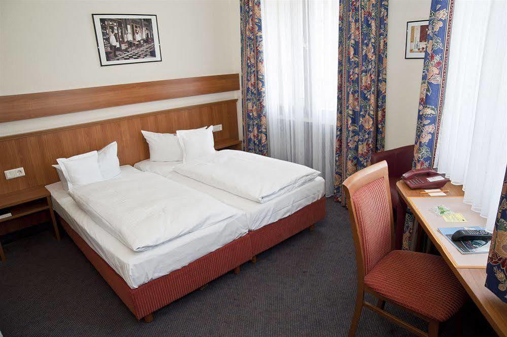 Doria Hotel Dusseldorf Luaran gambar